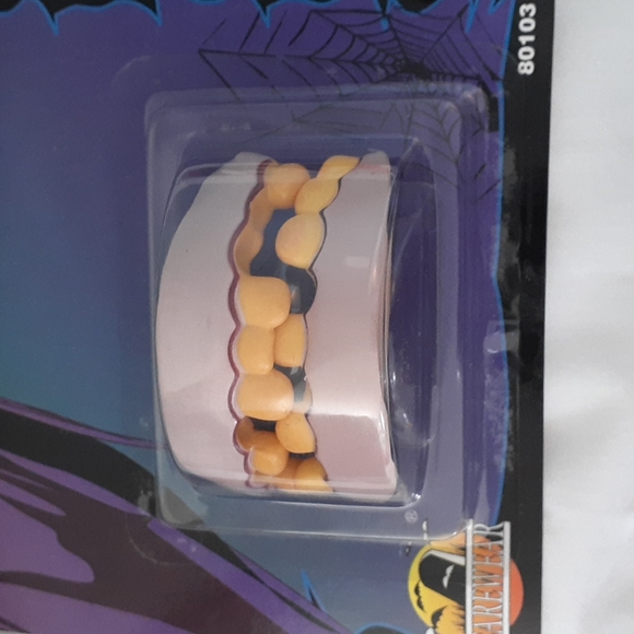 Demented Dentist Halloween costume - lab coat, teeth, blood 🍎 - Picture 4 of 4